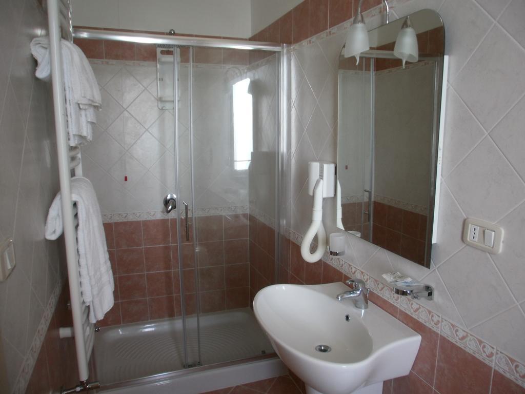 Hotel Sirena Castellabate Bilik gambar